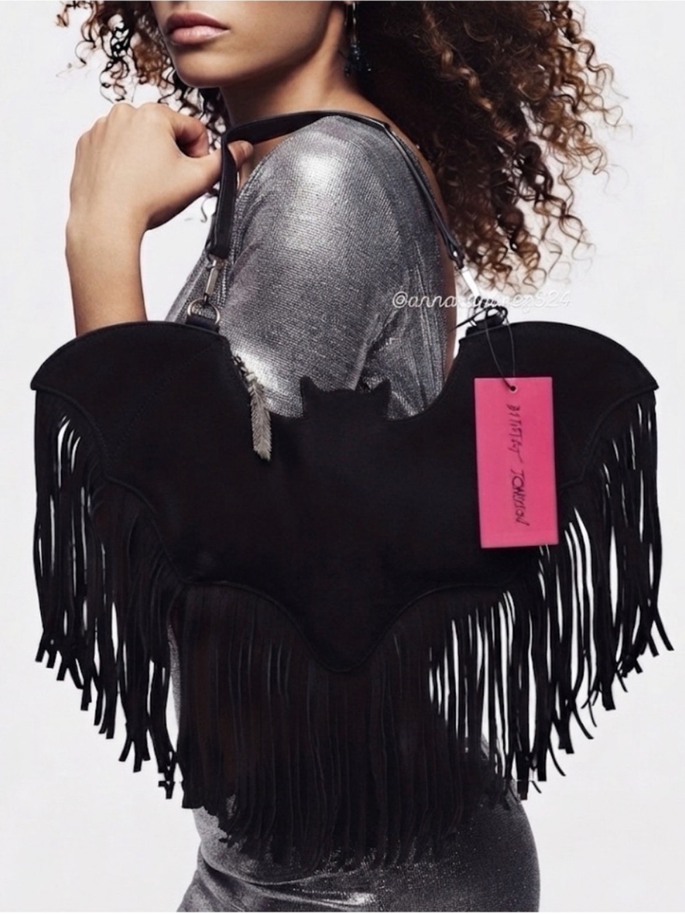 NWT viral2026 Betsey Johnson 
Bat-Shaped Fringe Shoulder Bag - Picture 2 of 8